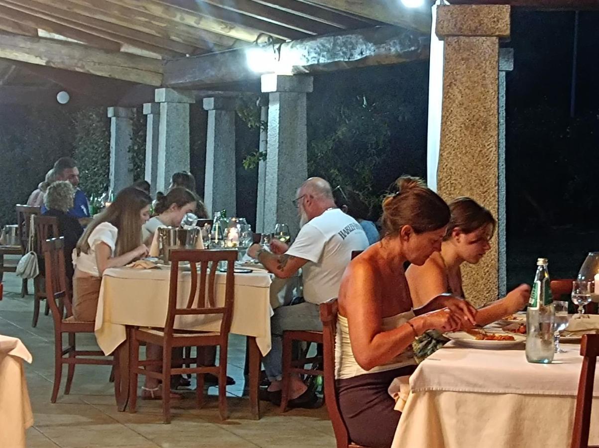 Hotel Lu Baroni Budoni Bagian luar foto