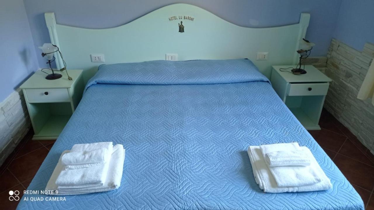 Hotel Lu Baroni Budoni Bagian luar foto