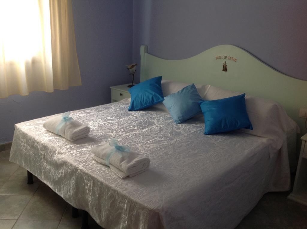 Hotel Lu Baroni Budoni Bagian luar foto