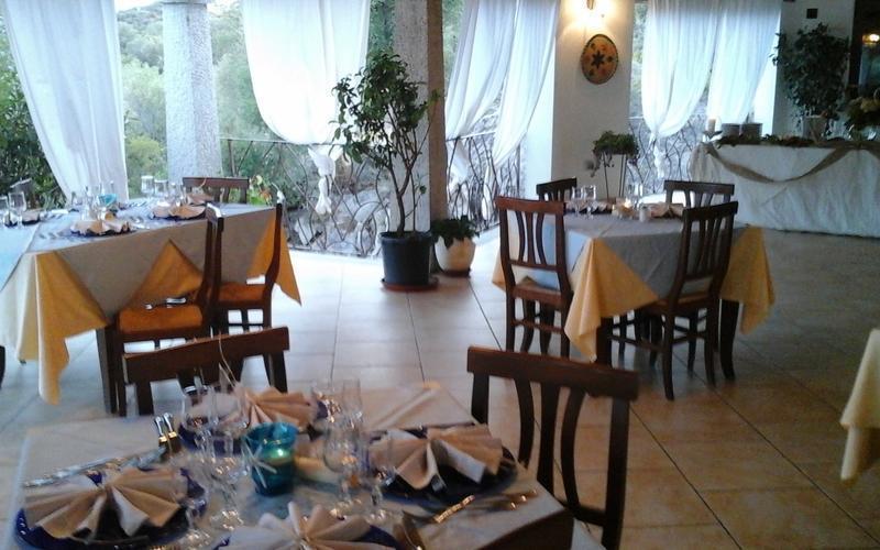 Hotel Lu Baroni Budoni Bagian luar foto