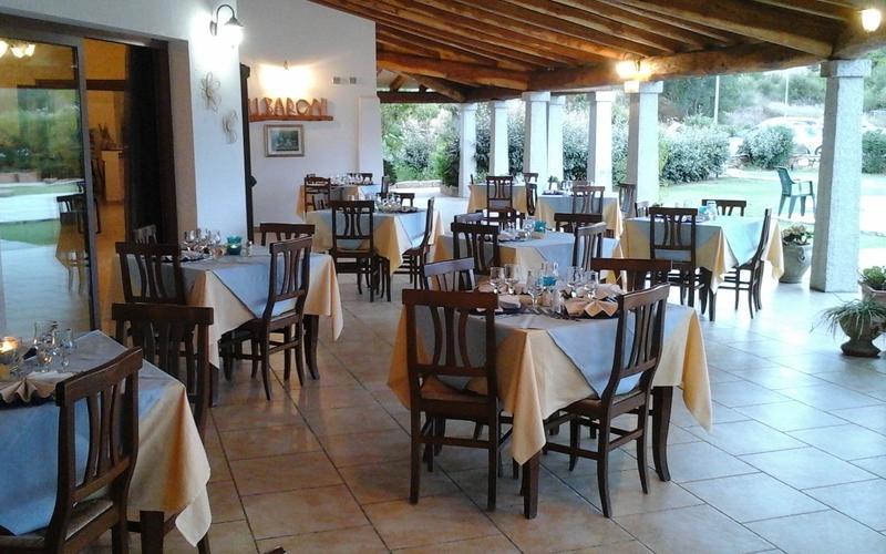Hotel Lu Baroni Budoni Bagian luar foto